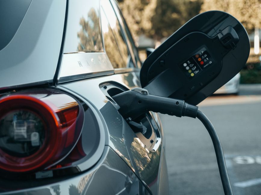 Connecticut picks AmpUp to scale managed EV charging program statewide